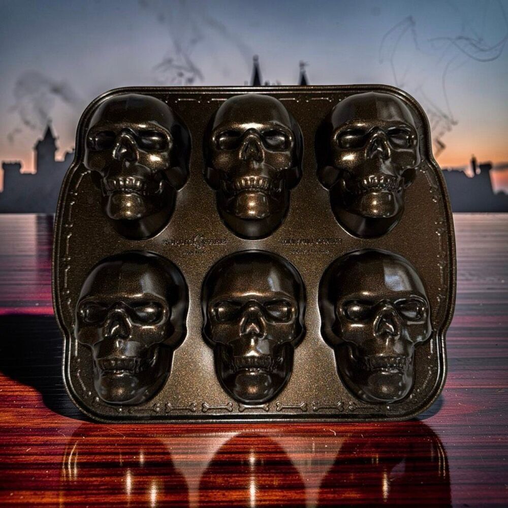 Nordicware Haunted Skull 5 Cup C Bronze Cast Aluminum Cake Let Pan